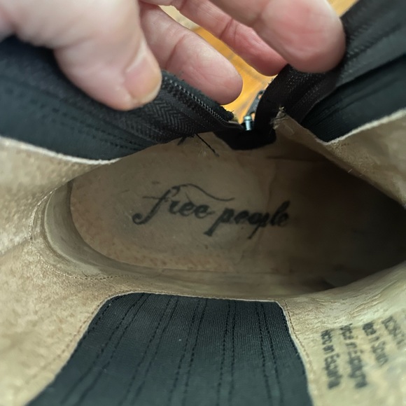 FREE PEOPLE chelsea boot - Picture 4 of 8